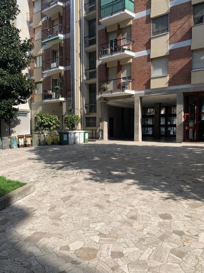 Smart Apartment Prada Foundation Милано Екстериор снимка